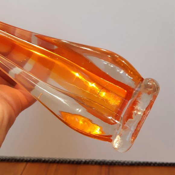 Vintage 4 Finger Orange Swung Vase - Beautiful! - Picture 12 of 13